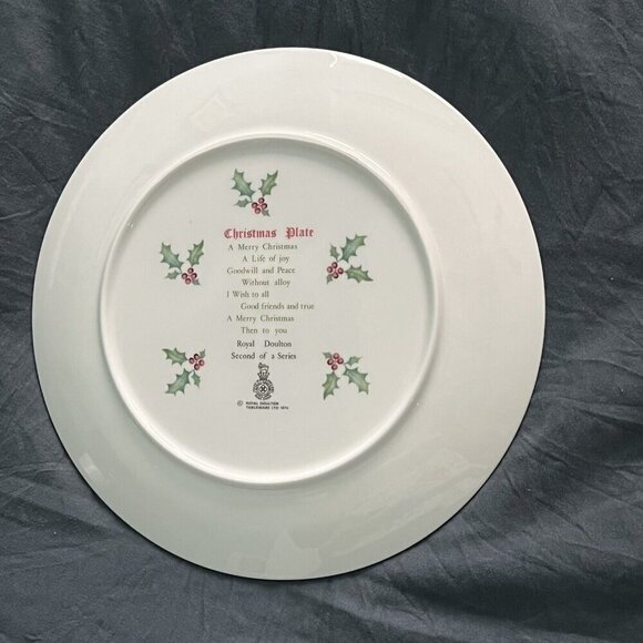 Royal Doulton Christmas Plate Child Gathering Holly Vintage 1978 - Picture 5 of 10